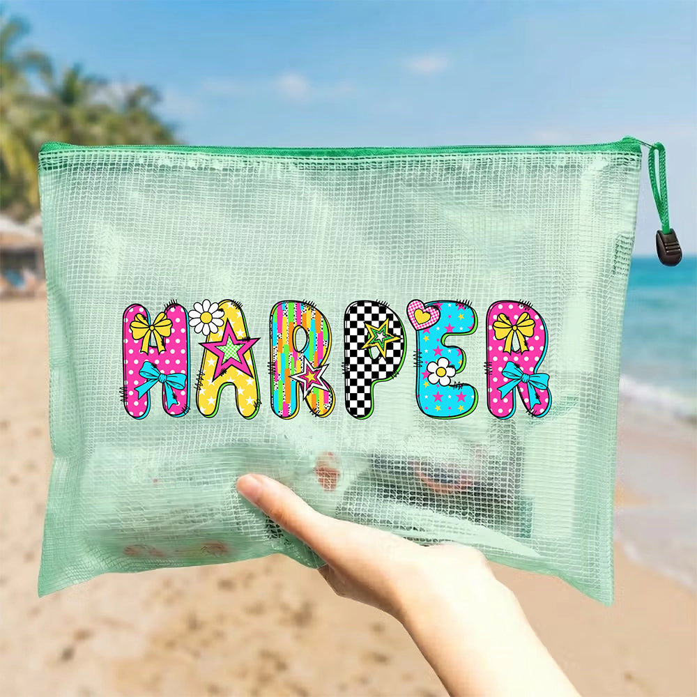 Personalized Artistic Text Mesh Beach Organizer Bag Waterproof Sand Resistant Zipper Pouch for Daily Travel Pool Party Vacation Ladies Gift