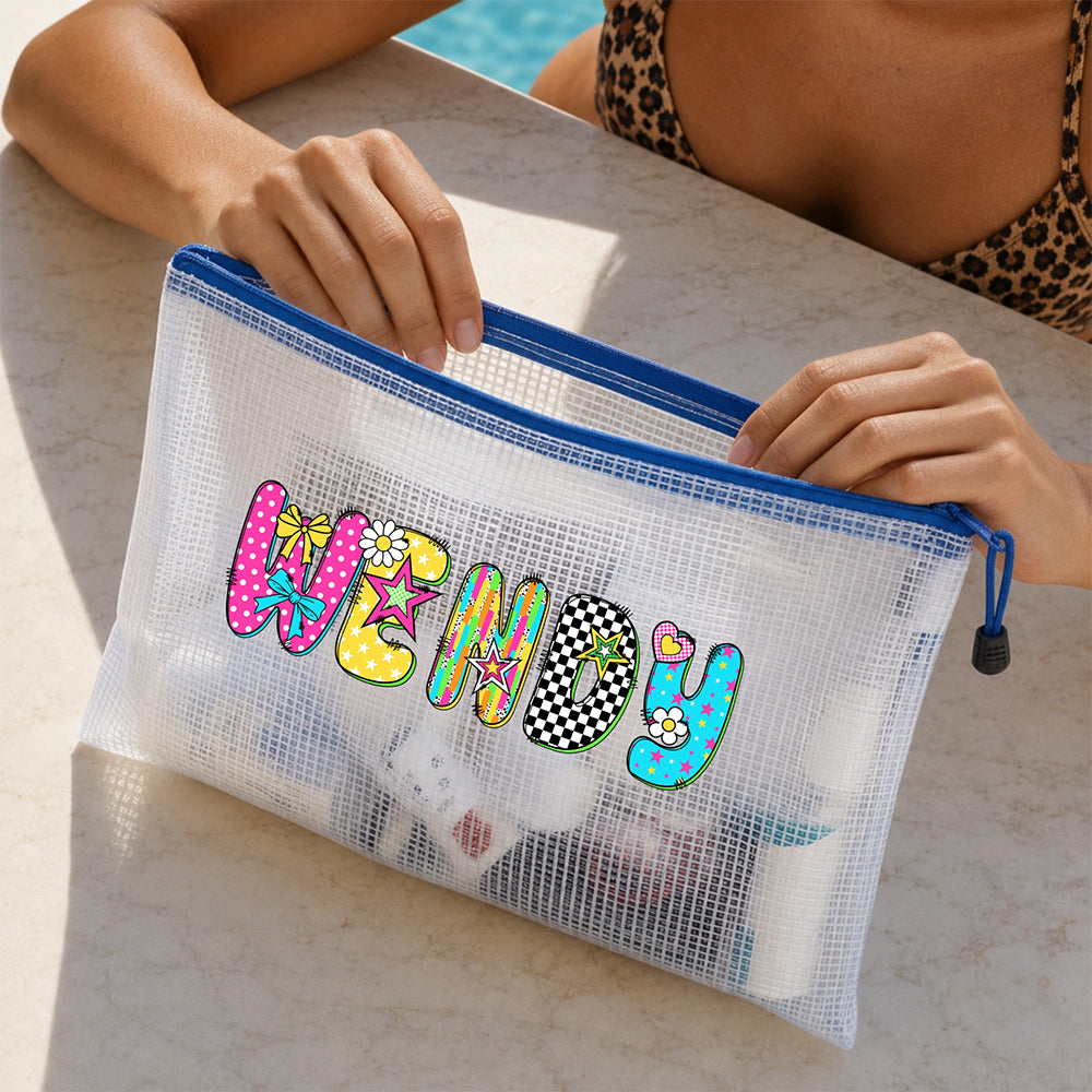 Personalized Artistic Text Mesh Beach Organizer Bag Waterproof Sand Resistant Zipper Pouch for Daily Travel Pool Party Vacation Ladies Gift